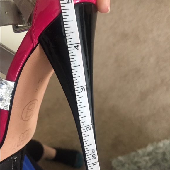 Size 6 silver Helena bebe heel. - Picture 8 of 9